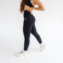 Load image into Gallery viewer, Essential V-back Legging