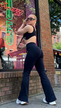 Load image into Gallery viewer, Dre Flare Legging