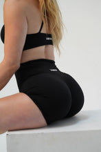 Load image into Gallery viewer, Electric Scrunch Short