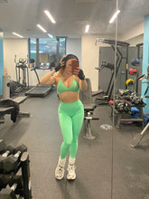 Load image into Gallery viewer, Electric Scrunch Legging