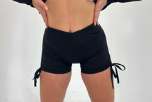 Load image into Gallery viewer, Side Tie Scrunch Shorts