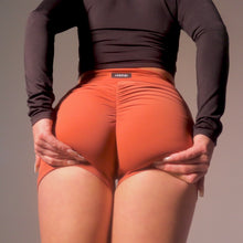 Load image into Gallery viewer, Classic Scrunch Short