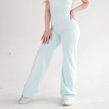 Load image into Gallery viewer, Diosa Straight Leg Pants
